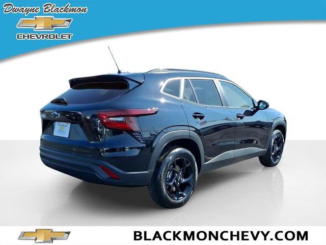 New 2026 Chevrolet Trax LT w/ Driver Confidence Package FWD image 3