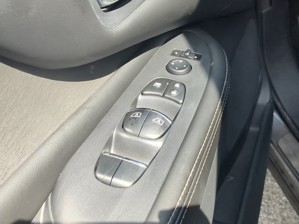 Used 2020 Nissan Murano SL FWD image 18