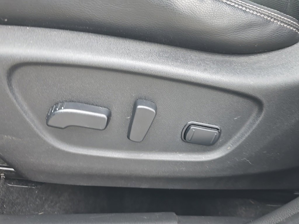 Used 2020 Nissan Rogue Sport SL w/ Premium Package image 18