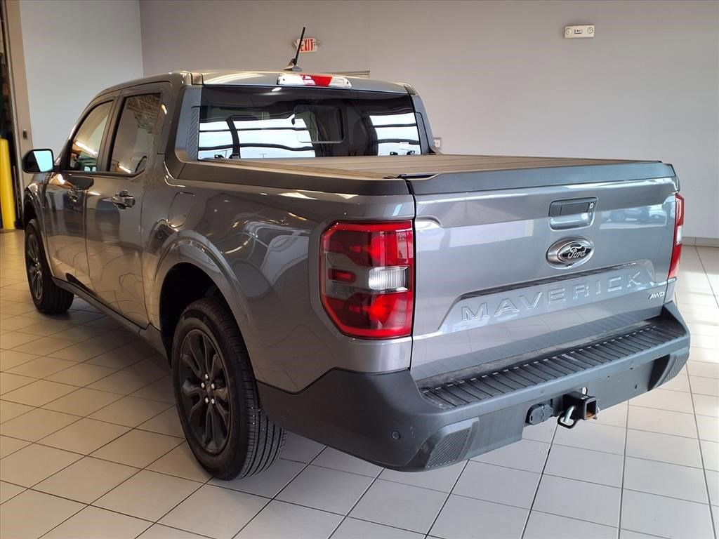 Used 2024 Ford Maverick Lariat w/ Black Appearance Package image 4
