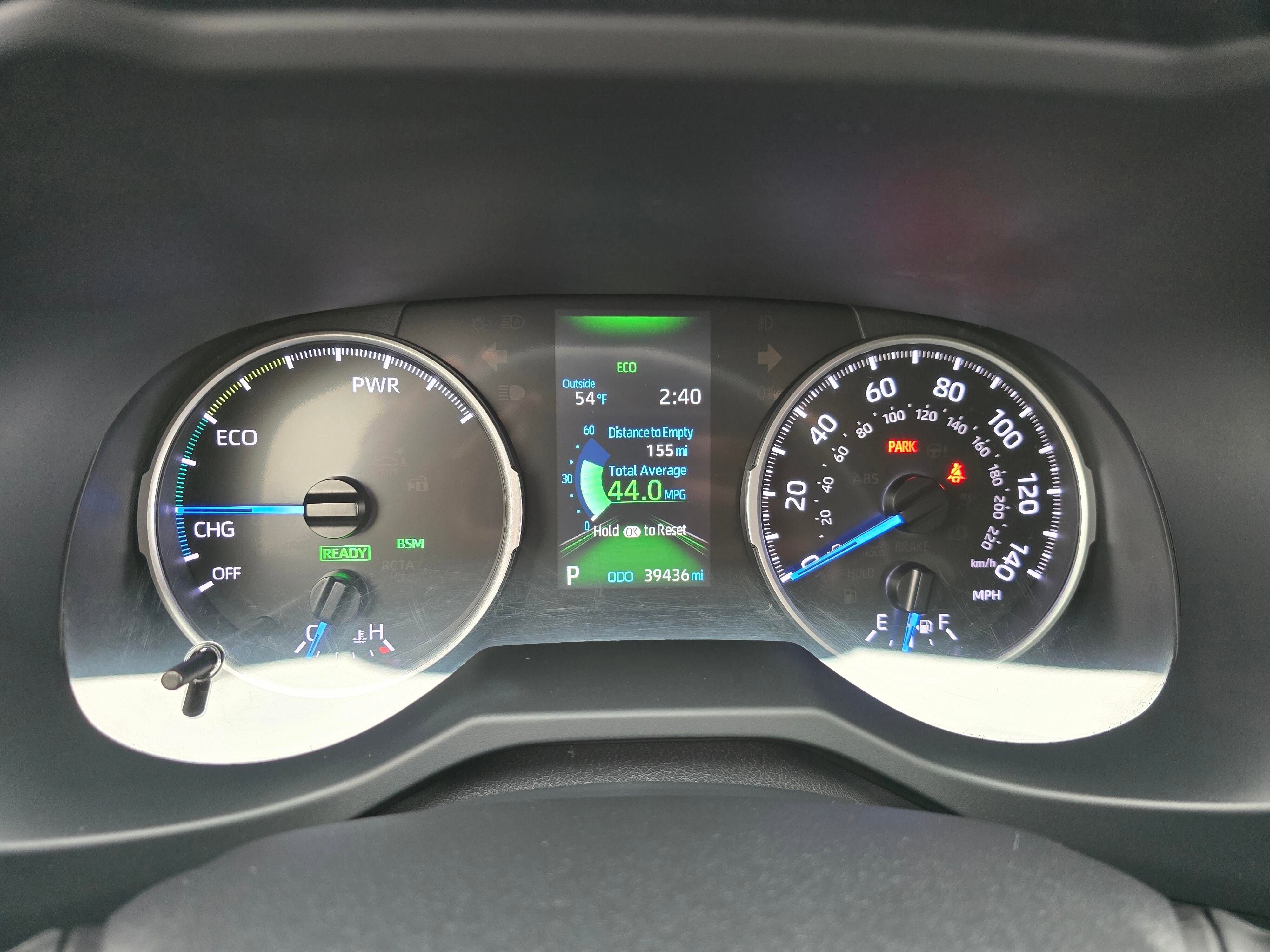 Used 2019 Toyota RAV4 LE image 14