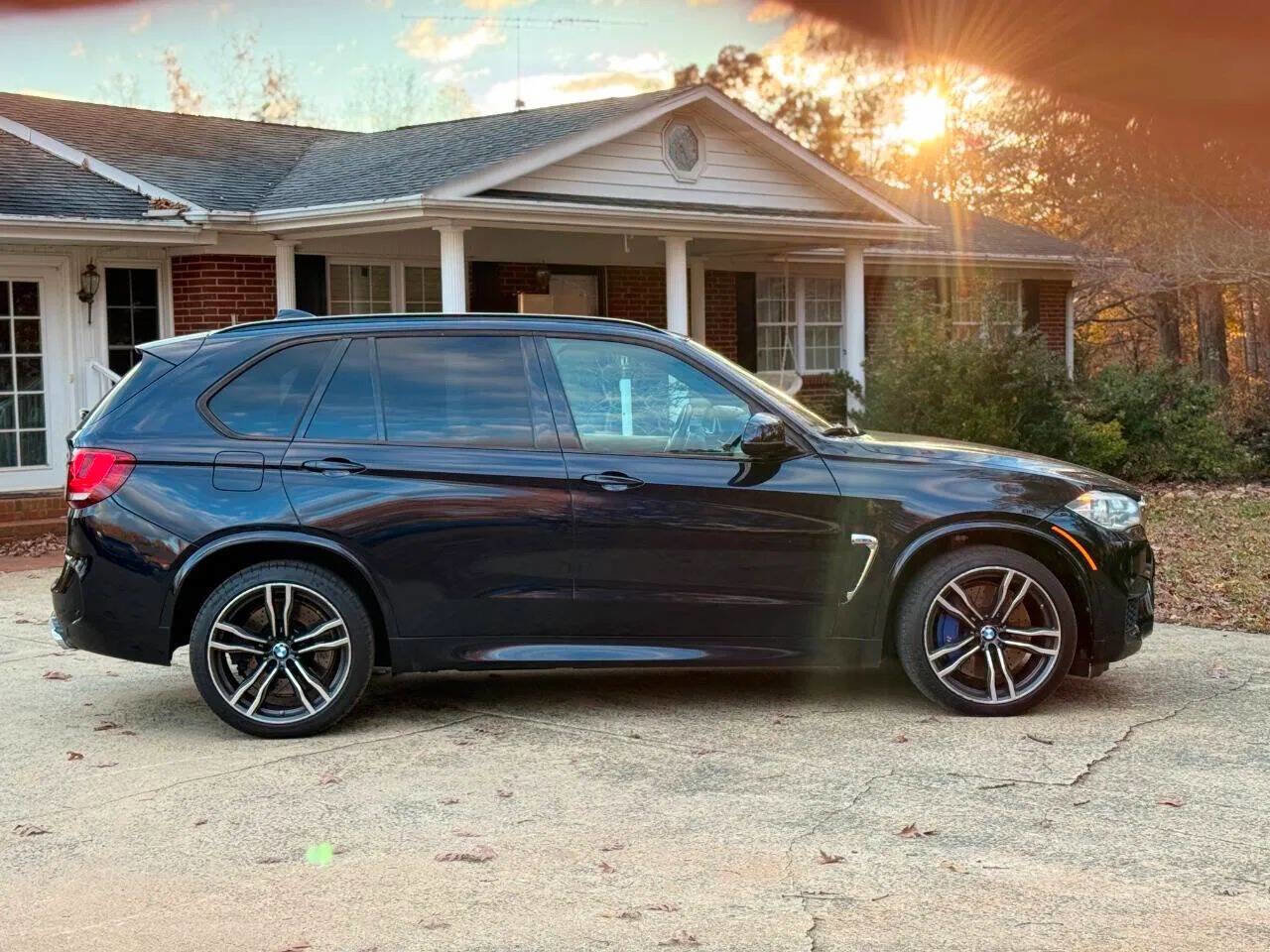 Used 2016 BMW X5 M image 5