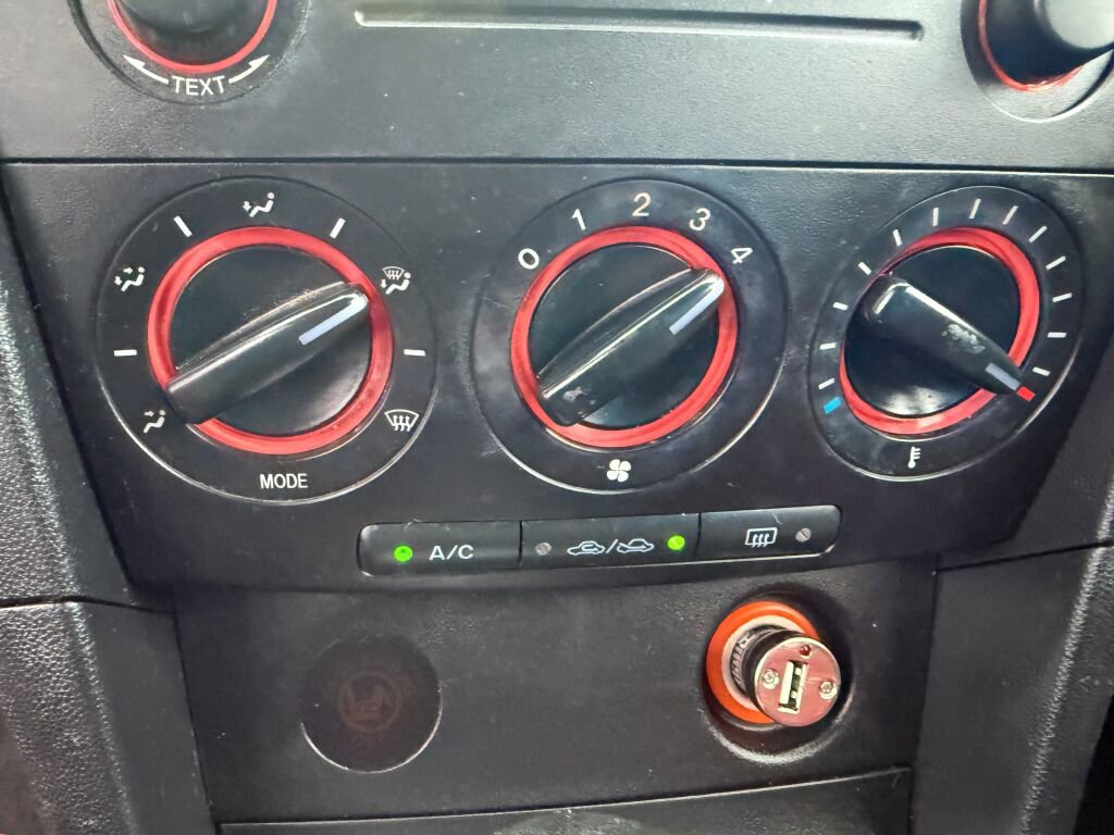 Used 2006 MAZDA MAZDA3 s Touring image 10