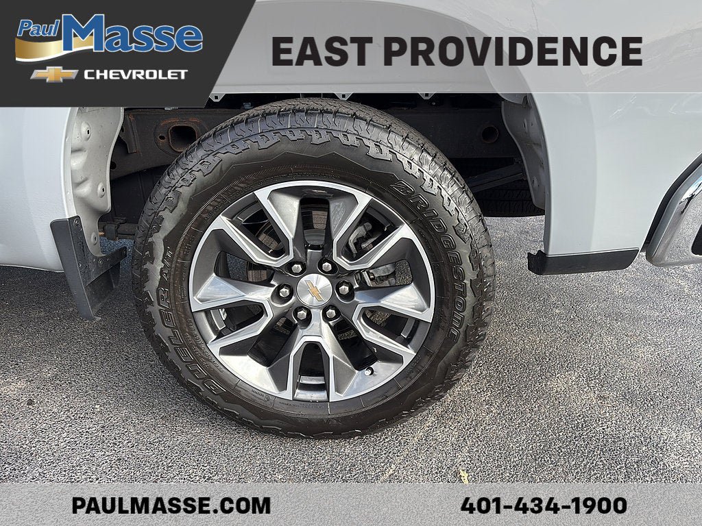 Used 2024 Chevrolet Silverado 1500 LT AWD/4WD image 9