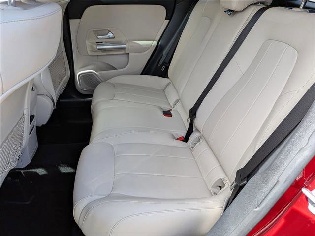 Used 2022 Mercedes-Benz GLA 250 4MATIC w/ Premium Package Lite image 18