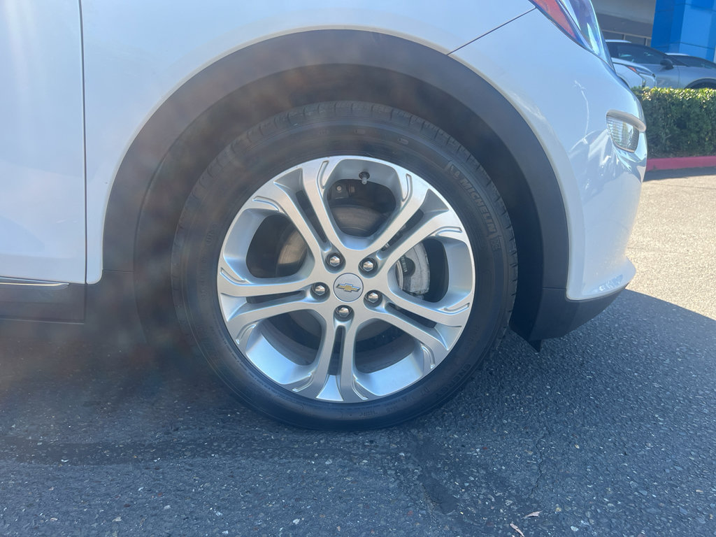 Used 2018 Chevrolet Bolt LT FWD image 10