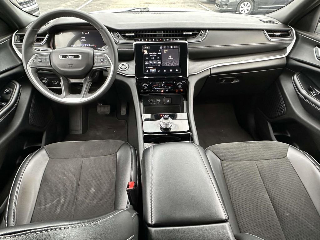 Certified 2023 Jeep Grand Cherokee L Laredo image 14