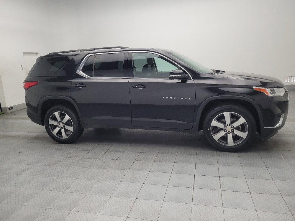 Used 2020 Chevrolet Traverse LT w/ LT Premium Package image 11