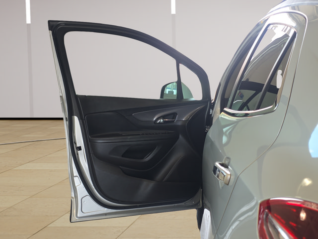 Used 2019 Buick Encore Sport Touring AWD/4WD image 10