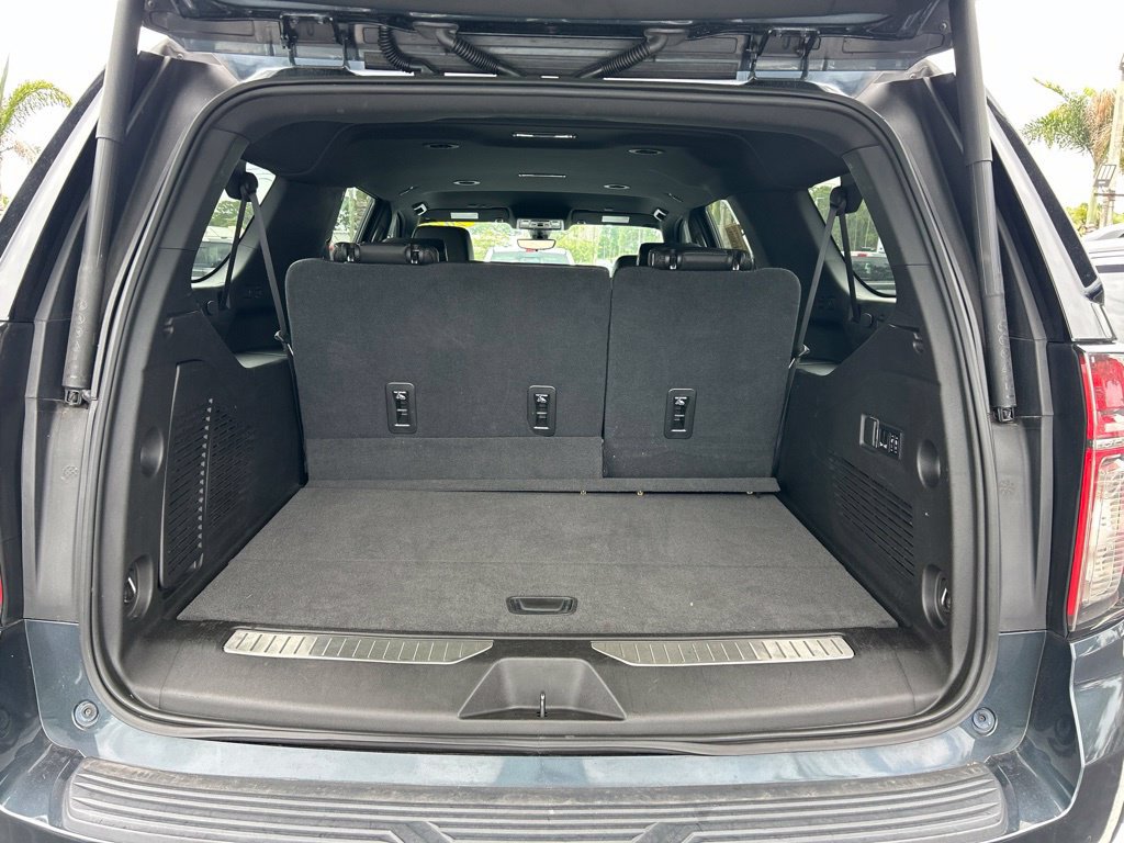 Used 2021 Chevrolet Suburban High Country RWD image 49