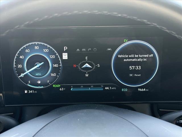 Certified 2025 Hyundai Elantra SEL image 11