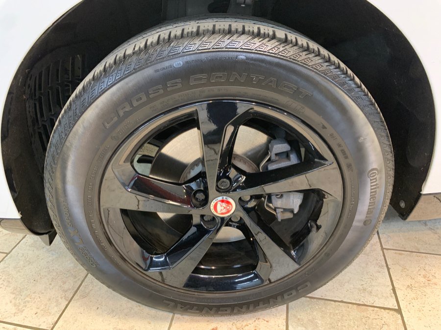 Used 2023 Jaguar F-PACE S AWD/4WD image 14