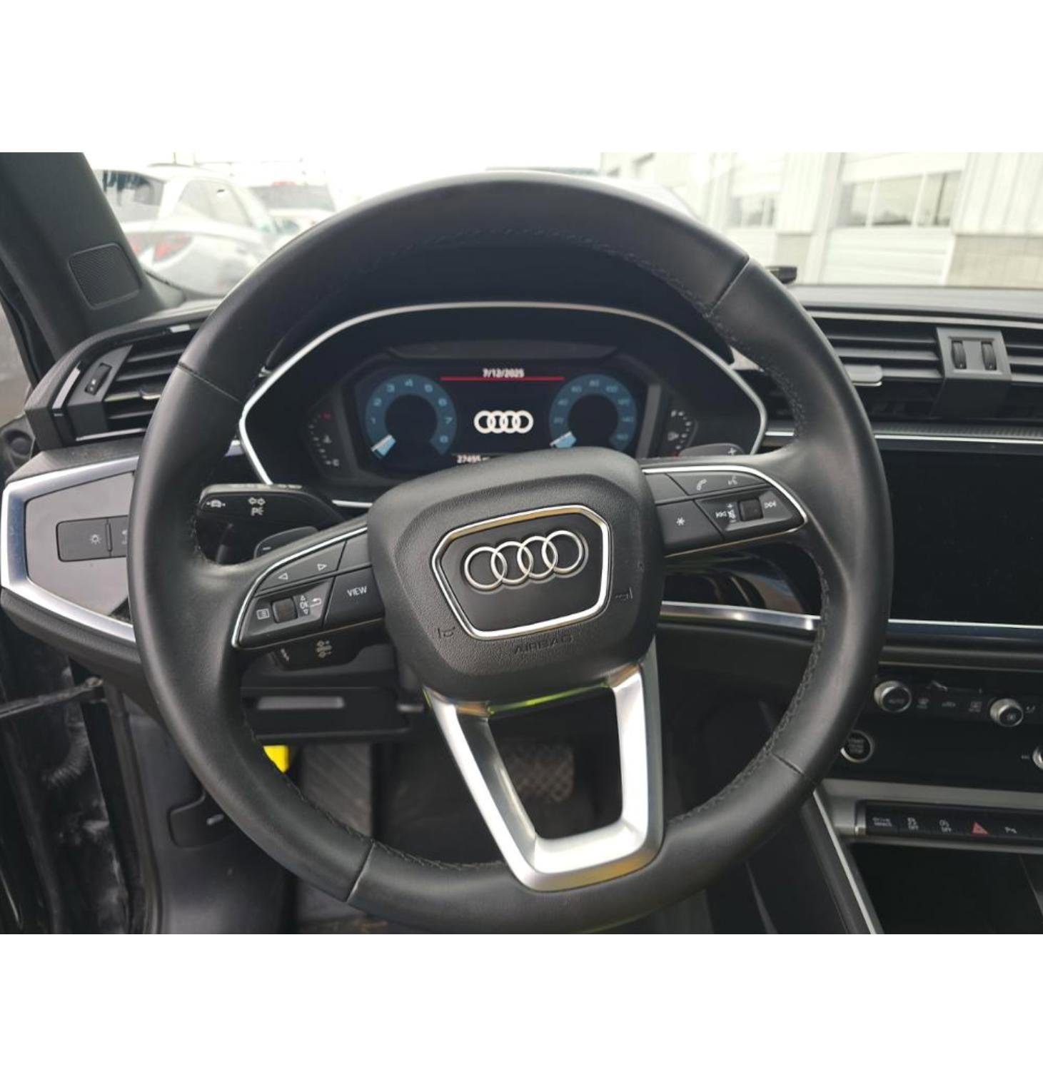 Used 2023 Audi Q3 2.0T Premium AWD/4WD image 9