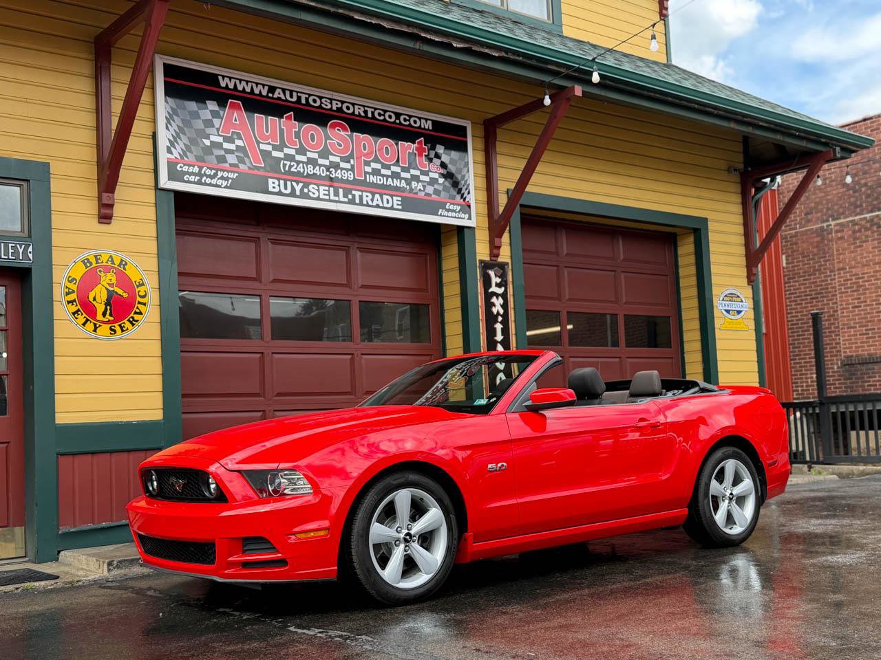 Used 2013 Ford Mustang GT w/ Security Pkg RWD image 14