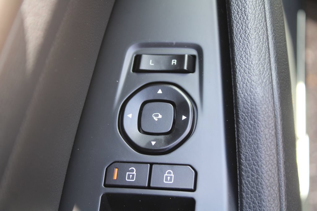 New 2027 Kia Sportage SX FWD image 21