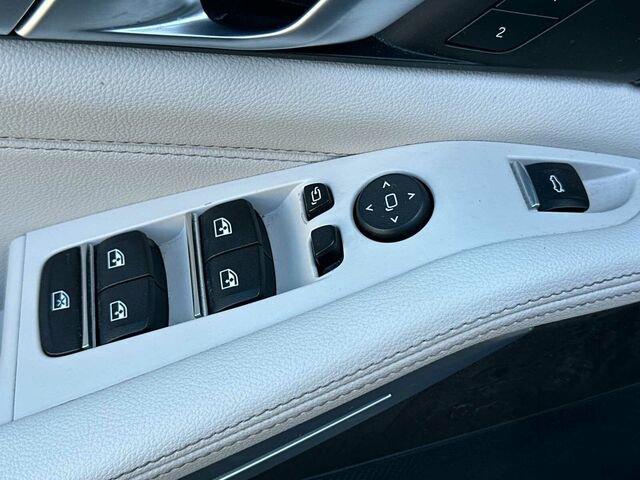 Used 2020 BMW X5 sDrive40i w/ Convenience Package image 13