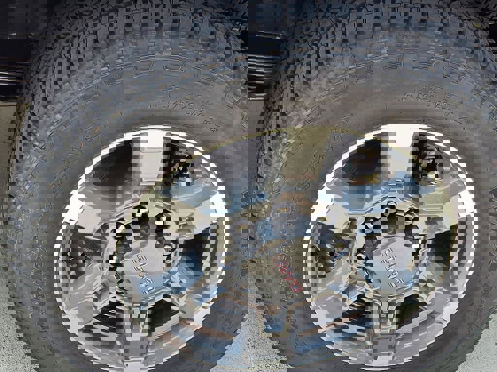 New 2025 GMC Sierra 2500 SLT w/ Texas SLT Premium Package image 16