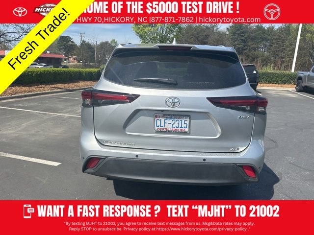 Used 2025 Toyota Highlander XLE image 4