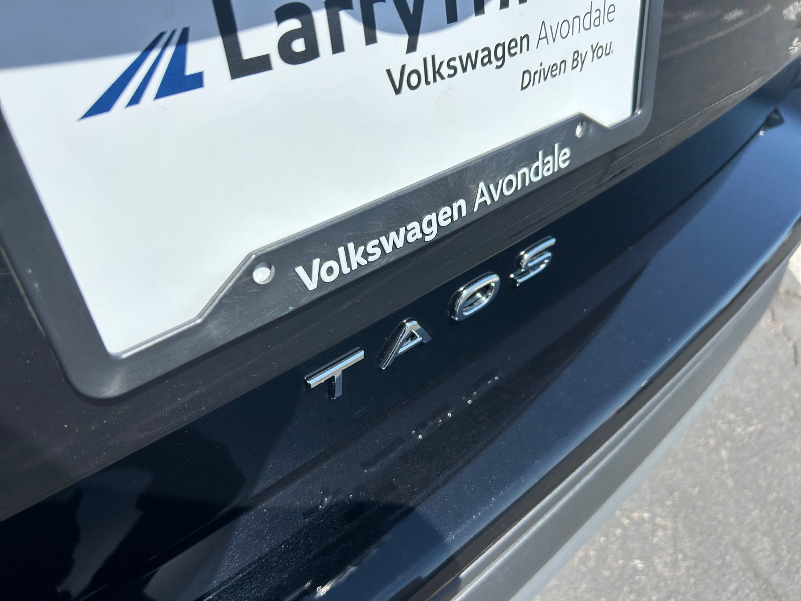 New 2026 Volkswagen Taos SE FWD image 22