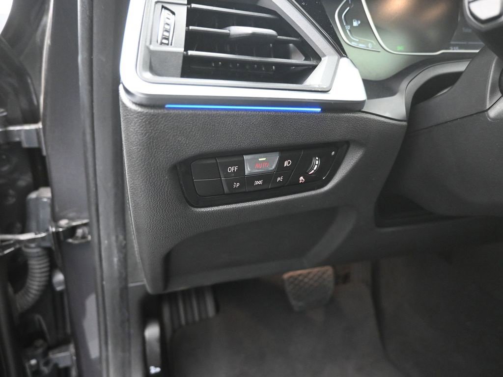 Used 2022 BMW 330i Sedan image 13