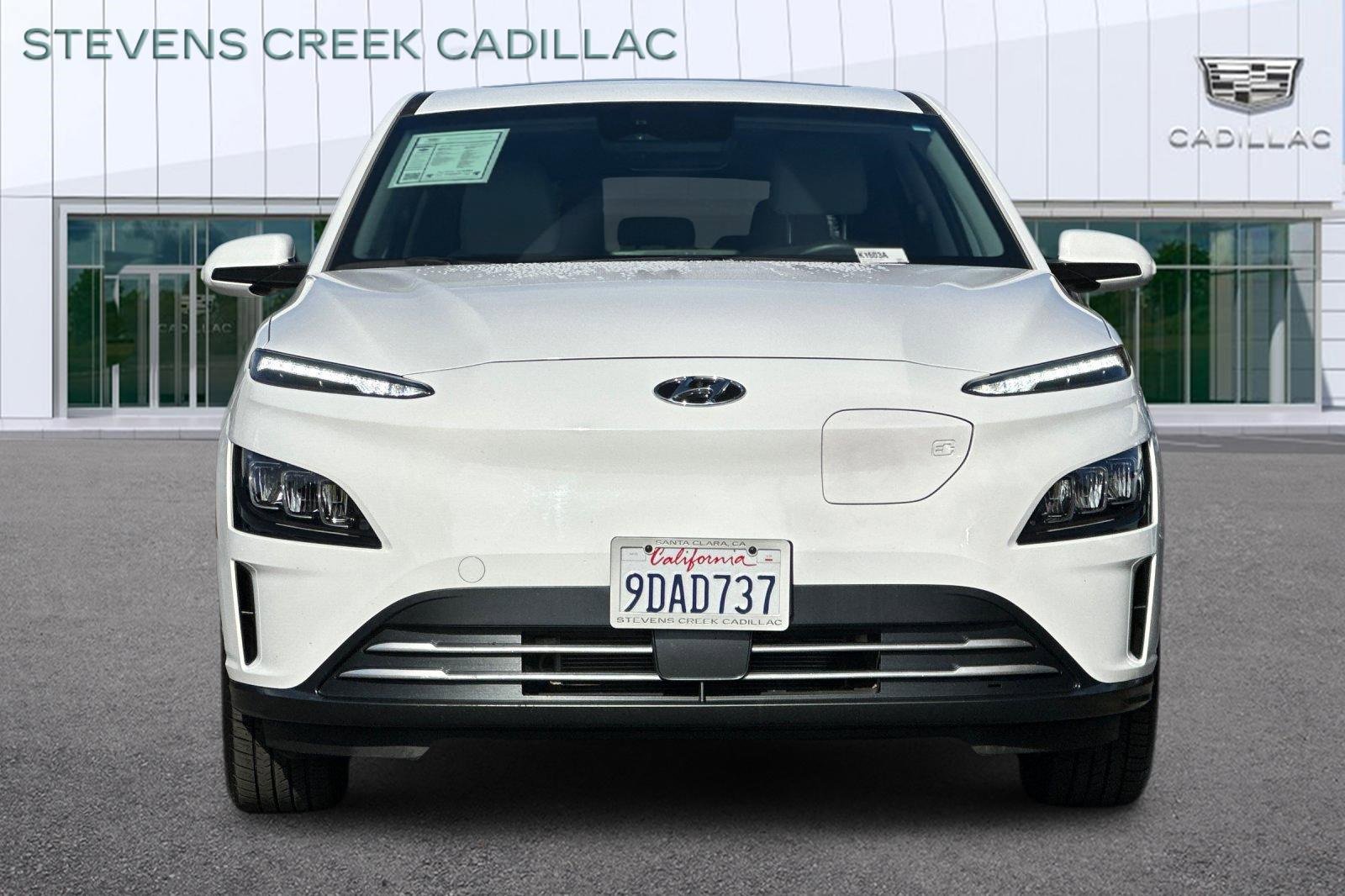 Used 2023 Hyundai Kona Limited w/ Cargo Package image 8