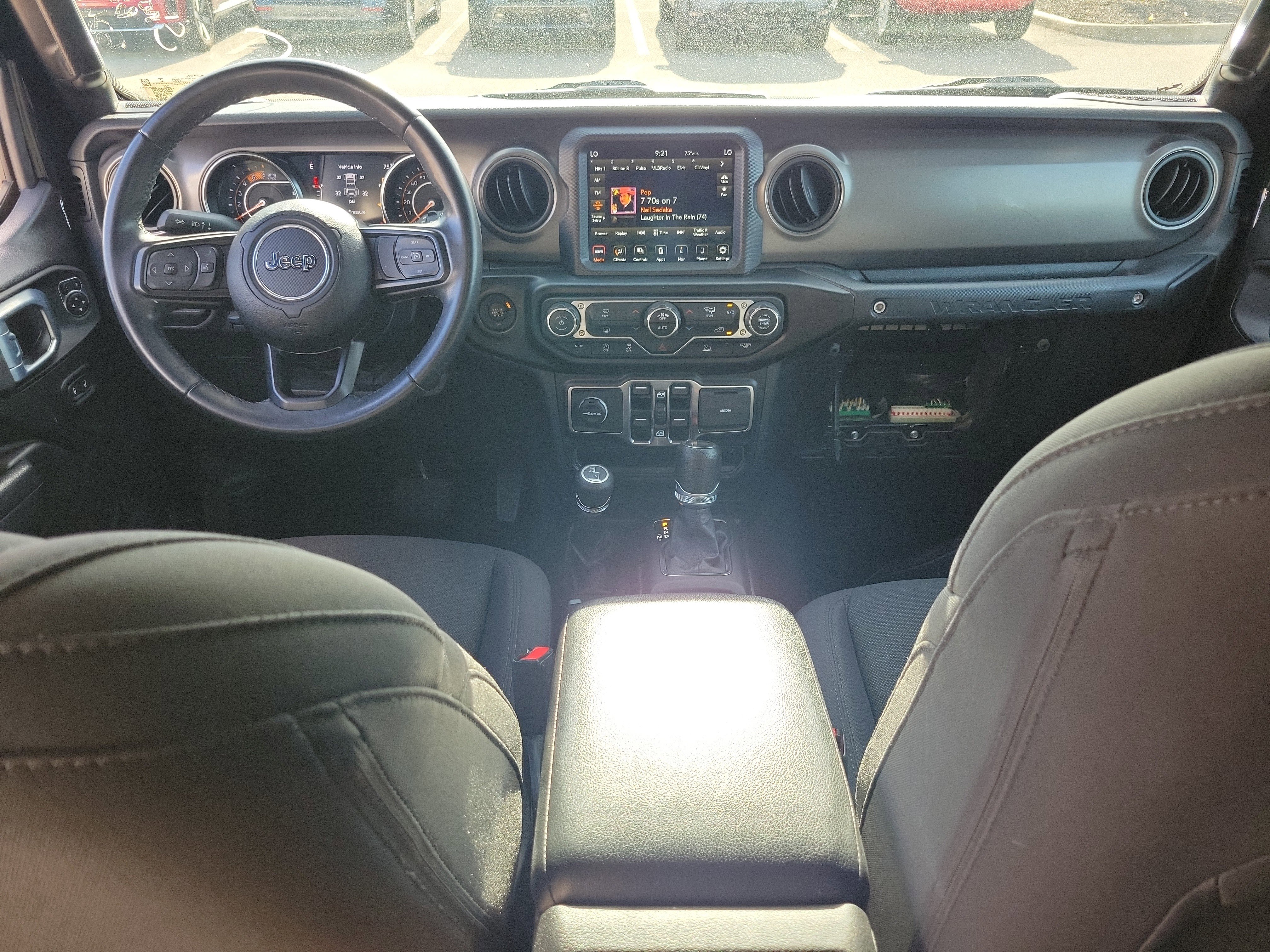 Used 2022 Jeep Wrangler Unlimited Sport AWD/4WD image 19