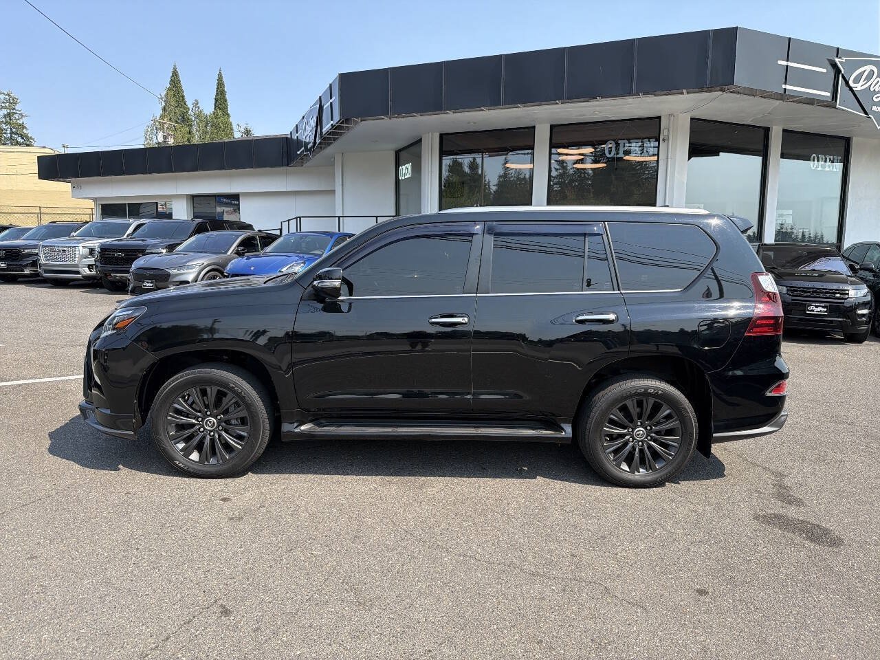 Used 2020 Lexus GX 460 Premium AWD/4WD image 2
