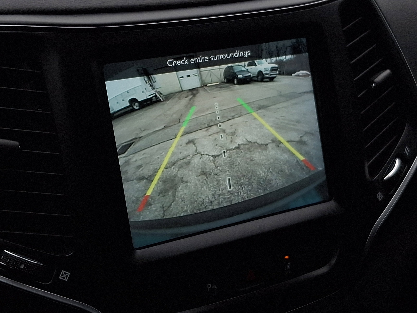 Used 2021 Jeep Cherokee Latitude Lux w/ Comfort/Convenience Group image 18