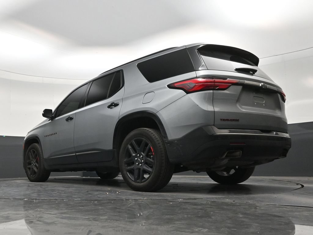 Used 2023 Chevrolet Traverse Premier w/ Redline Edition FWD image 21