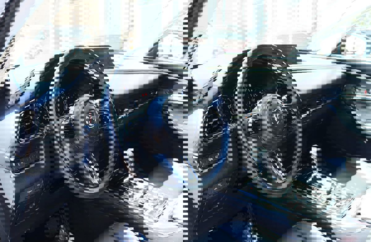 Used 2025 MAZDA CX-30 AWD 2.5 S w/ Preferred Package image 40