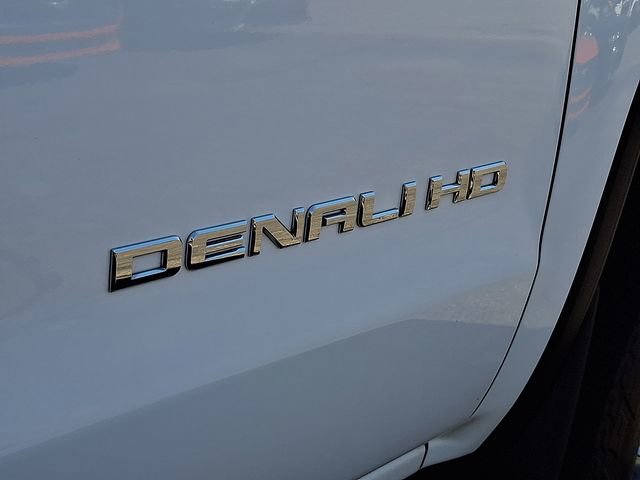 Used 2016 GMC Sierra 2500 Denali w/ Duramax Plus Package AWD/4WD image 26