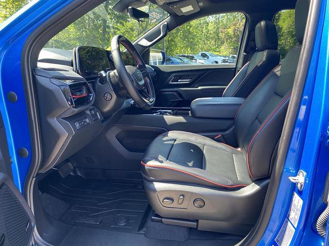 Certified 2025 Chevrolet Silverado EV RST AWD/4WD image 50