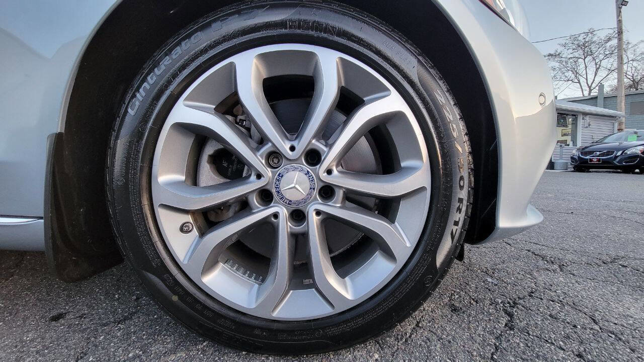 Used 2015 Mercedes-Benz C 300 4MATIC Sedan image 38