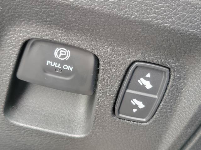 Used 2023 RAM 1500 Big Horn AWD/4WD image 9