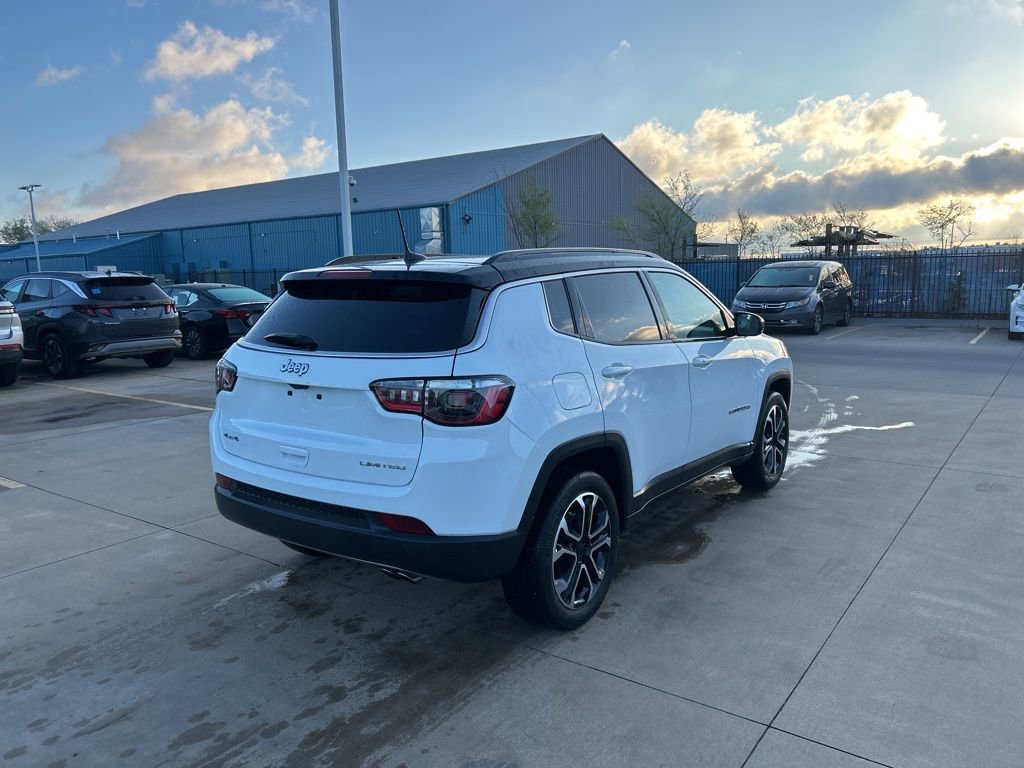 Used 2022 Jeep Compass Limited w/ Sun and Sound Group image 3