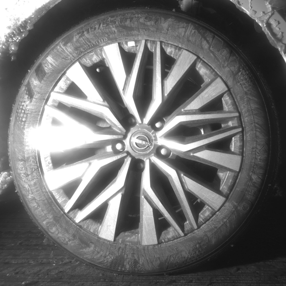 Used 2025 Nissan Altima 2.5 SV FWD image 13