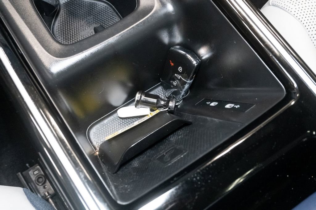 Used 2023 Volkswagen ID.4 Pro S image 22