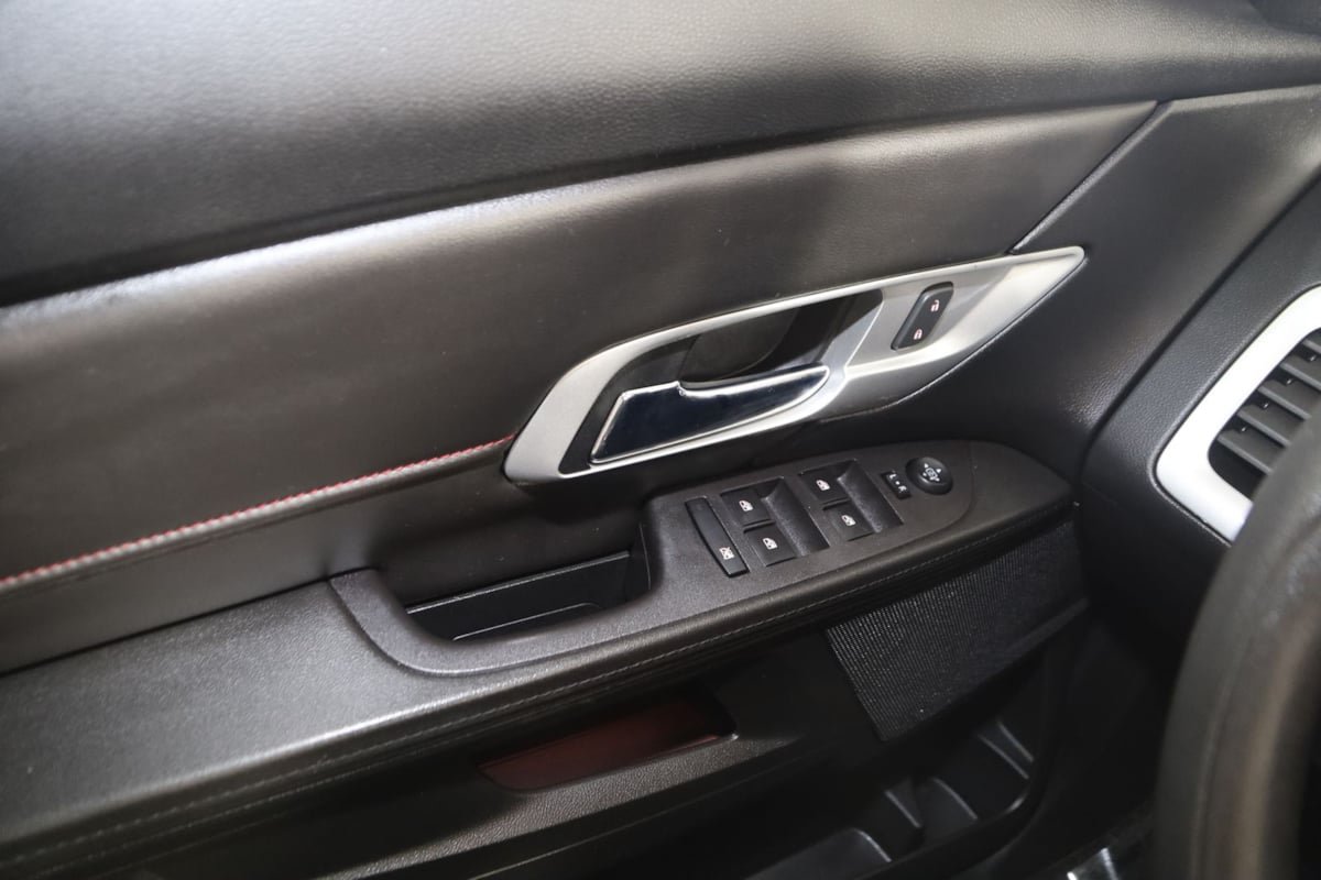 Used 2017 GMC Terrain SLE FWD image 25