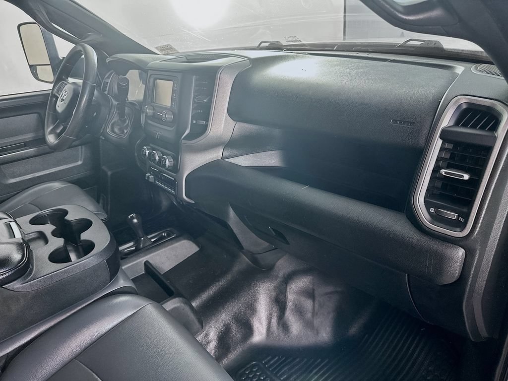 Used 2021 RAM 5500 Tradesman w/ Chrome Appearance Group AWD/4WD image 29