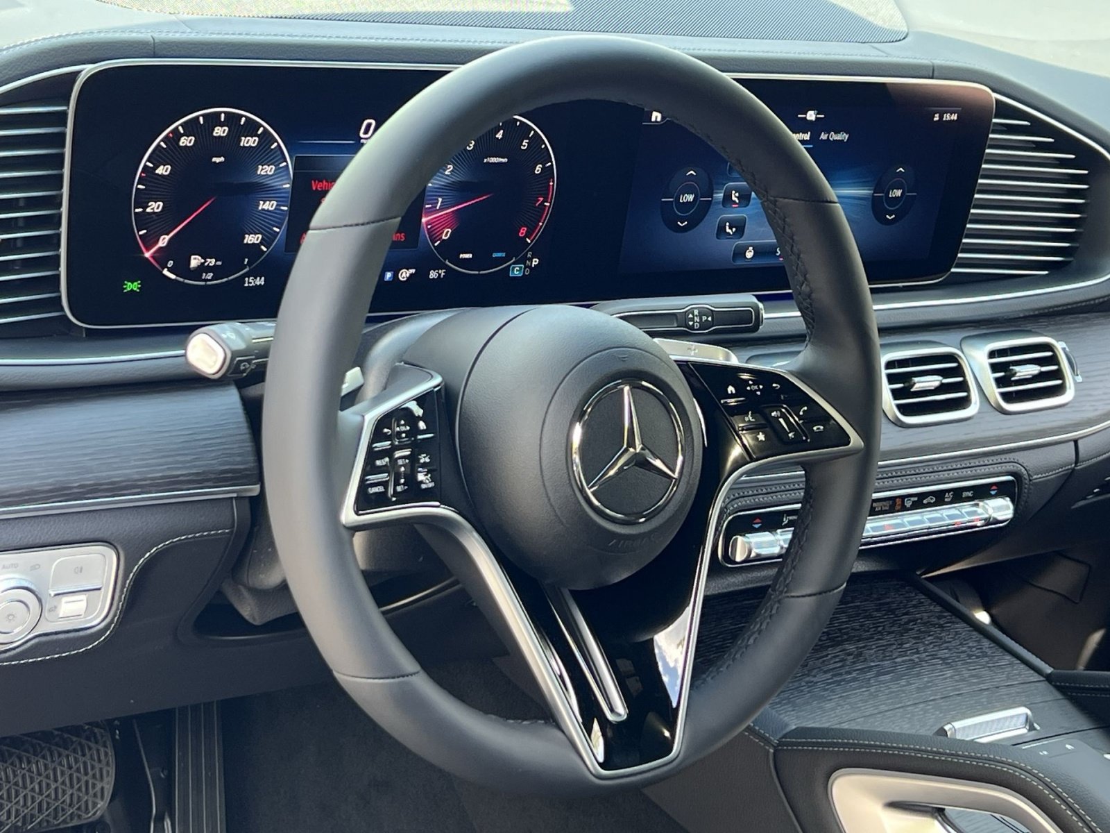 New 2026 Mercedes-Benz GLE 450 4MATIC Coupe image 14