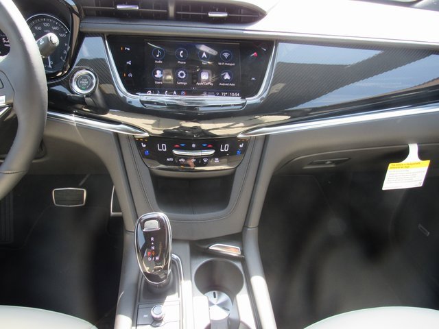 New 2025 Cadillac XT6 Sport w/ Technology Package image 8