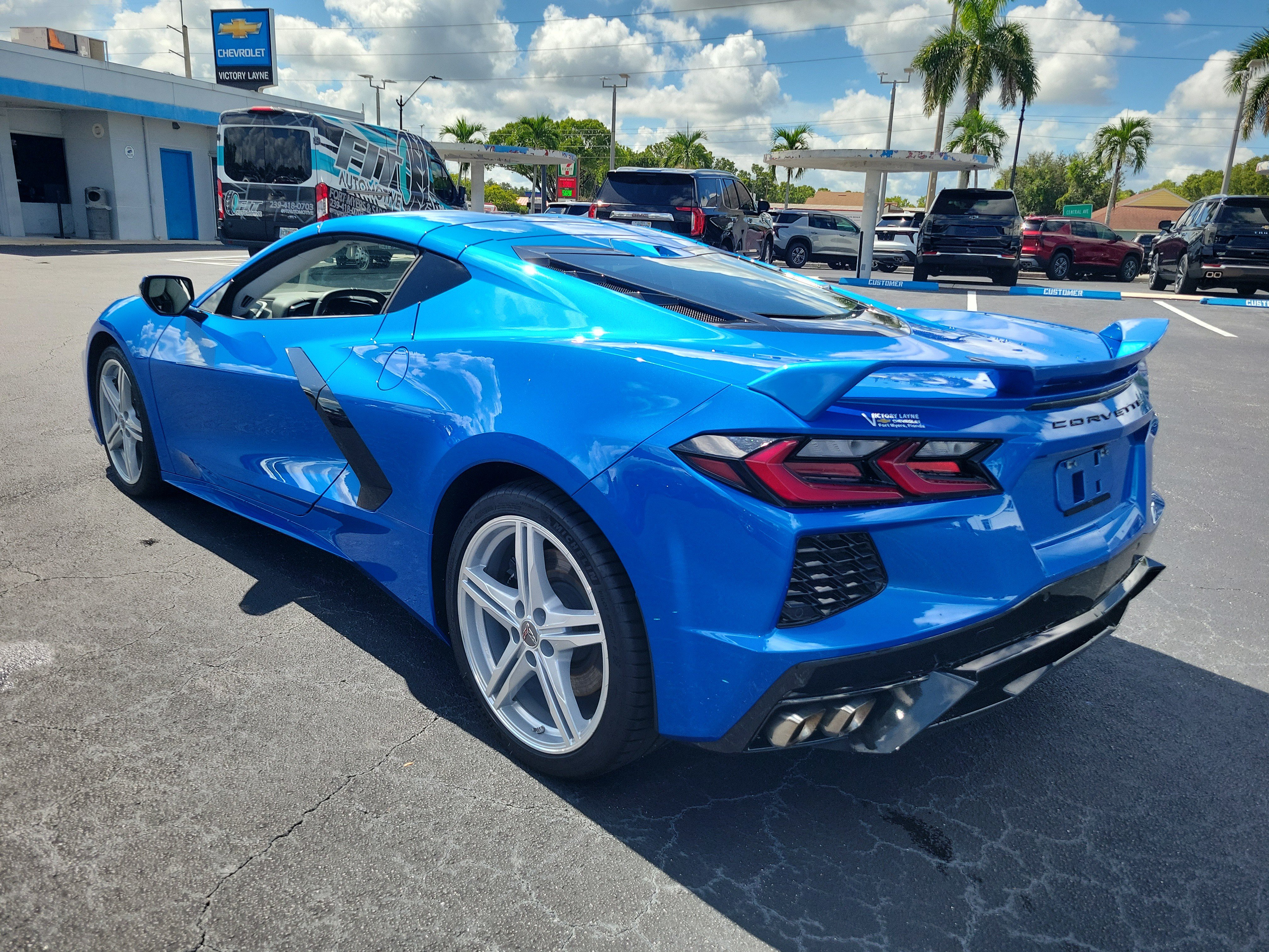 Used 2024 Chevrolet Corvette Stingray Premium Cpe w/ Z51 Performance Package RWD image 3