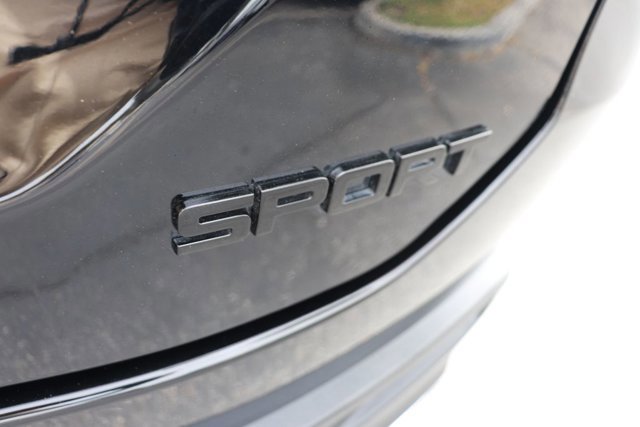 Used 2025 Honda Pilot Sport image 7