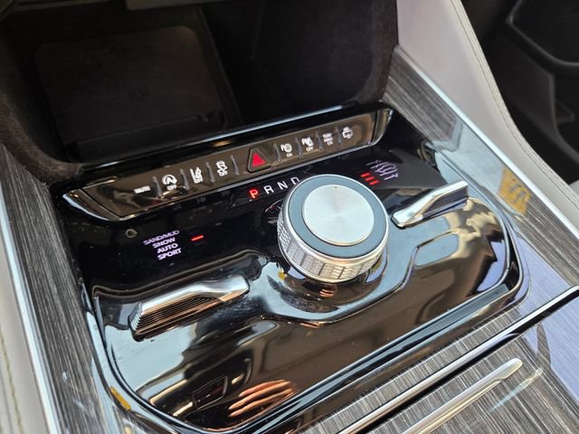 Used 2022 Jeep Wagoneer Series II w/ Convenience Group I AWD/4WD image 29