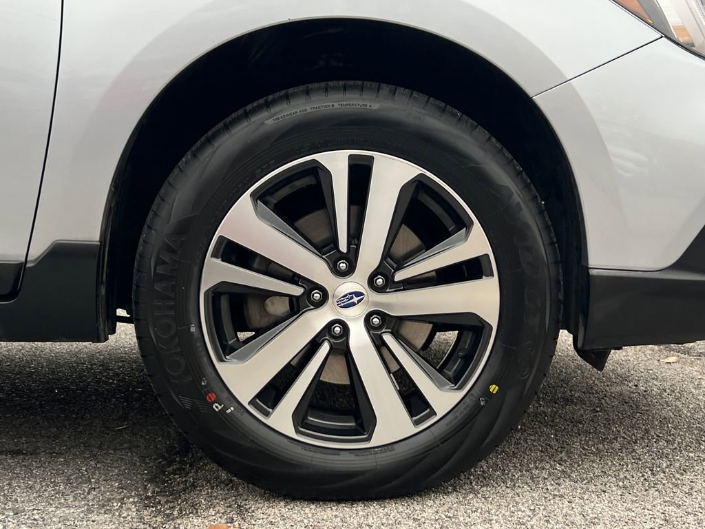 Used 2019 Subaru Outback 2.5i Limited image 10