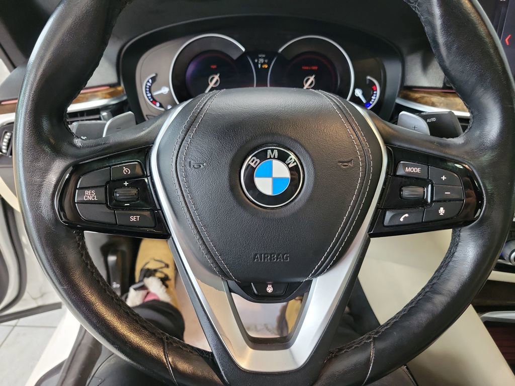 Used 2018 BMW 530i xDrive image 38
