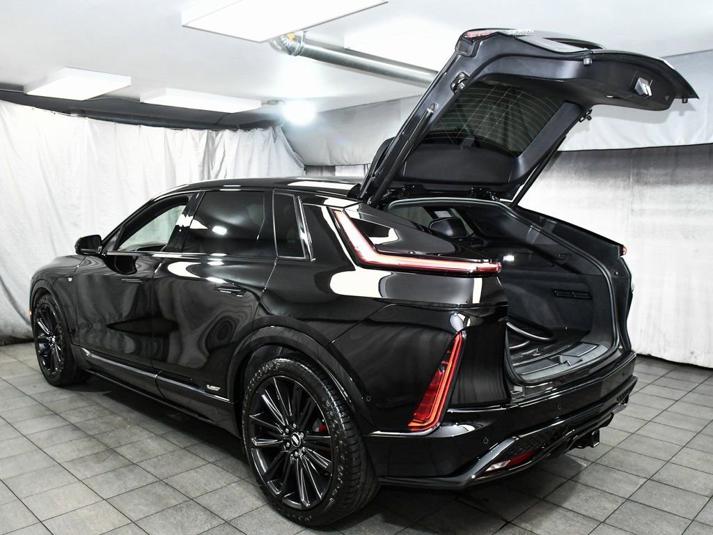 Used 2026 Cadillac Lyriq V image 66