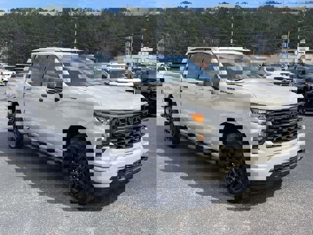 New 2026 Chevrolet Silverado 1500 Custom w/ Turbomax Blackout Package image 4