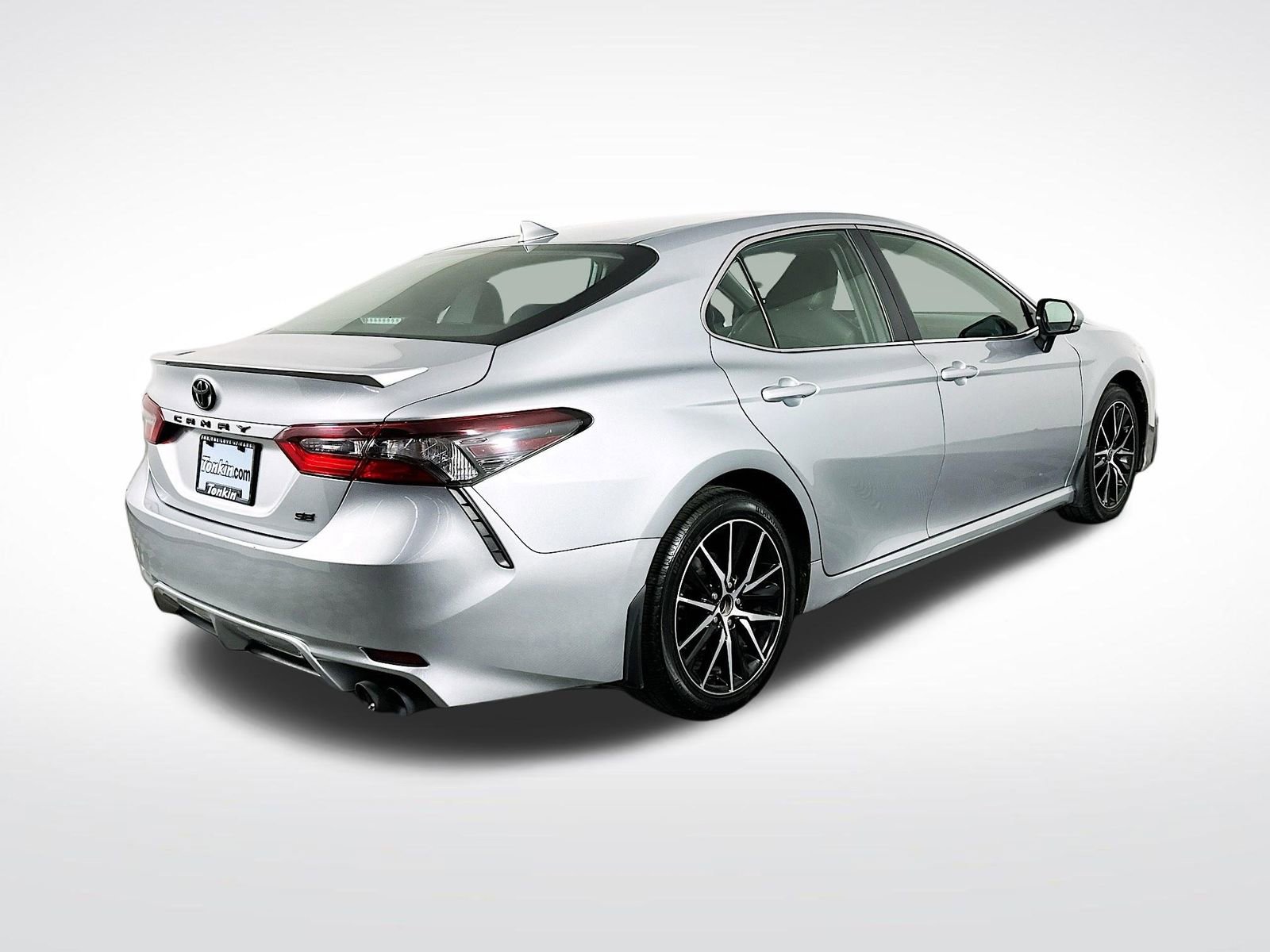 Used 2023 Toyota Camry SE image 8