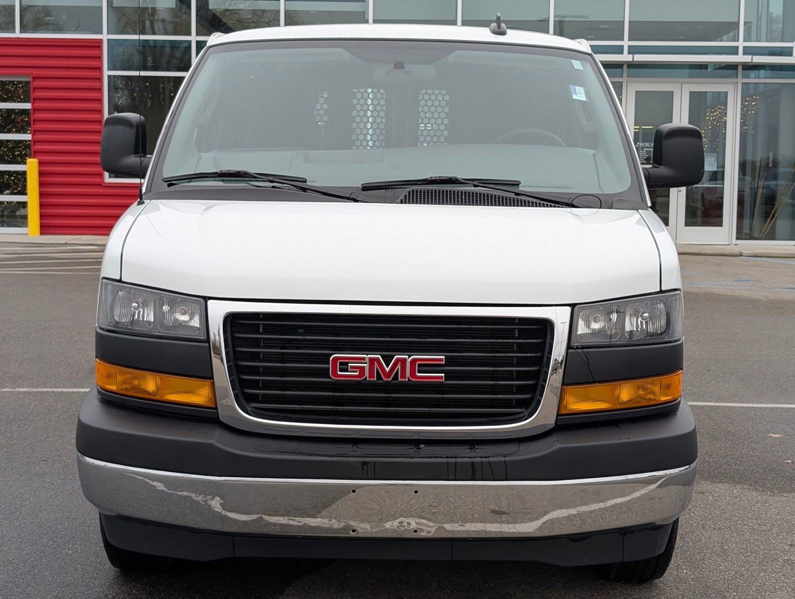Used 2024 GMC Savana 2500 w/ Driver Convenience Package image 2